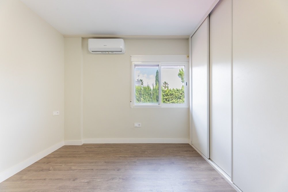 Property 2443 - Image 60